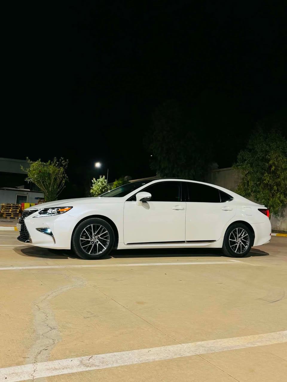 LEXUS ES 350 V6 2017
وارد خليجي VIP
رادار مامي و جانبي خط مسار
بانوراما
كشنات خزن سكن و سايق
تشغيل عن بعد
صندوق شفط
٥ بردات
تحكم تكوة خلفي
كشنات تفئة ٤ مقاعد
حساسات امامي و خلفي
مراية شفط
لايتات ئوتو منحرك
شاشة كبير ميموري
شاشة تحكم ماوس
٣ مود قيادة
٤ ابواب بصمة
سماعات مركة markt levinson
كشن  سكن تحكم بل سفحة
سيارة استراد خاص شريكة كامران ئوتو سليمانية
گير و محرك بشرط مدة ٢ شهرين
سنوية هزة جديد الي ٢٠٢٩ تحويل ثاني يوم
مكان سيارة اربيل
تضليل كتاب مرور ◾️
ماشية ١٣٥ الف كيلومتر حقيقي بشرط
كفالة عامة من صبغ و بارد
***********
***********
