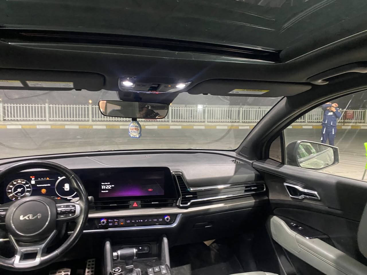 كيا سبورتج وارد امريكي 2023  رقم اربيل مكانها بغداد ماشيه 50 الف رقم صاحب السياره *********** السعر 20 الف دولار
