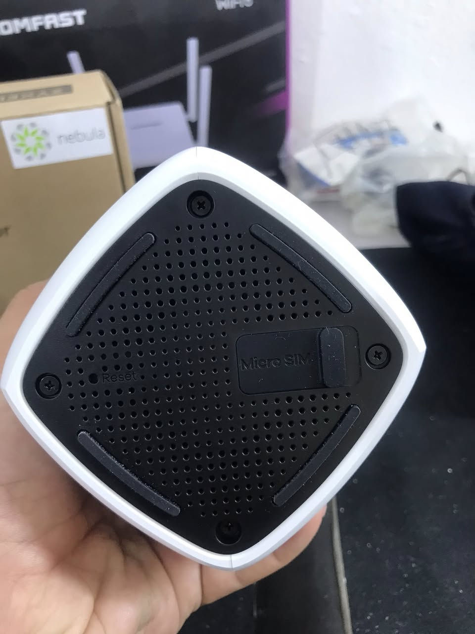 السلام عليكم راوتر بهل شكل جديد الحجز خاص


**إذا كنت صاحب هذا الإعلان وتريد حذفه لأي سبب، رجاءا أرسل رسالة إلى الدعم الفني**