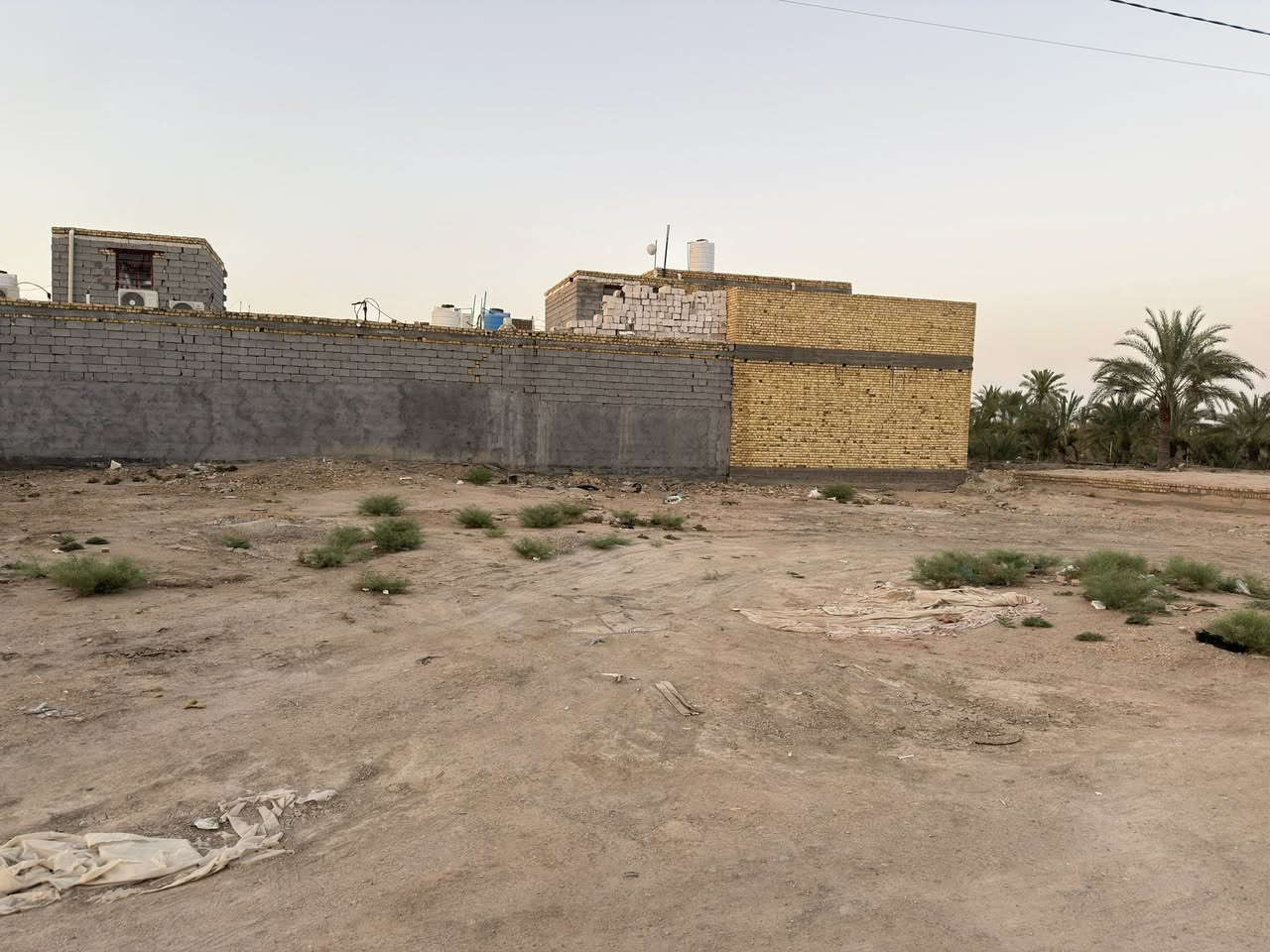 قطعه ارض للبيع طابو اسهم مساحه ٢٠٠م
بالعكر قرب مدرسة الانسام ***********
