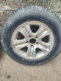 تاير • حجم ١٥ • نضيف