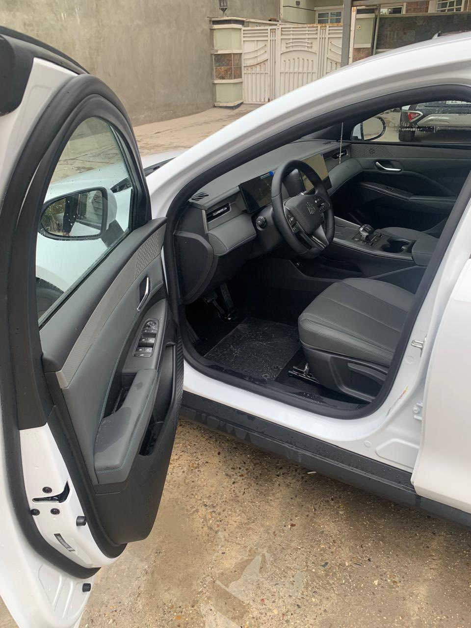 سلام عليكم البيع جن بلاص داخل زيتوني مكاني بغداد حي عامل سياره زيرو ماشية الف غراضه كله كاملة السعر ١٨٥٠٠وبيه مجال ***********
