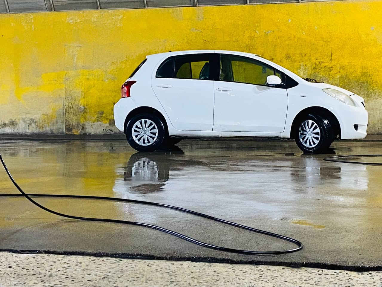 یارس 2008 
جوار پارجە و نیو سبوغ 
پیش و پشت کەپس 
گیر و مەکینه بەشەرت 
5 ملیون خەرامه 
سعر 90 وەرەقە 
*********** أربيل, العراق
