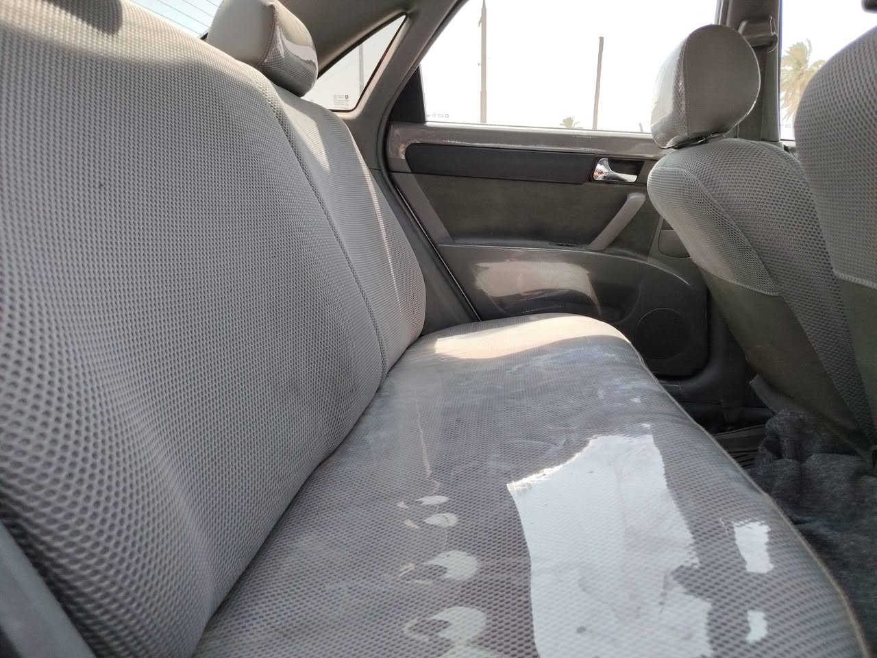 سلام عليكم 
***********
اوبترا موديل 2013 كير اوتو جديدة
رقم سليمانيه شرط تحويل غرامة 
سنوية جديدة لل 2029
محرك كير شرط بدون برغي نقص 
صدر حدادية جديد 
تبريد ثلج بشرط 
تخم تاير جديد 
دواخل كاعيات دوشمة جديدة
سيارة مرتبة مال بيت بدون نقص اي شي سونار جديد ويه صور كلشي موضح بي
بوليش جديد درجة اولى 
(سياره بدون اي نقص)
شرط تحويل ثاني يوم رقم وسنوية وكلشي جديد
سعره 94 ورقه وبي مجال بسيط حك الجية 
مكان سياره خانقين خناقين, ديالى
