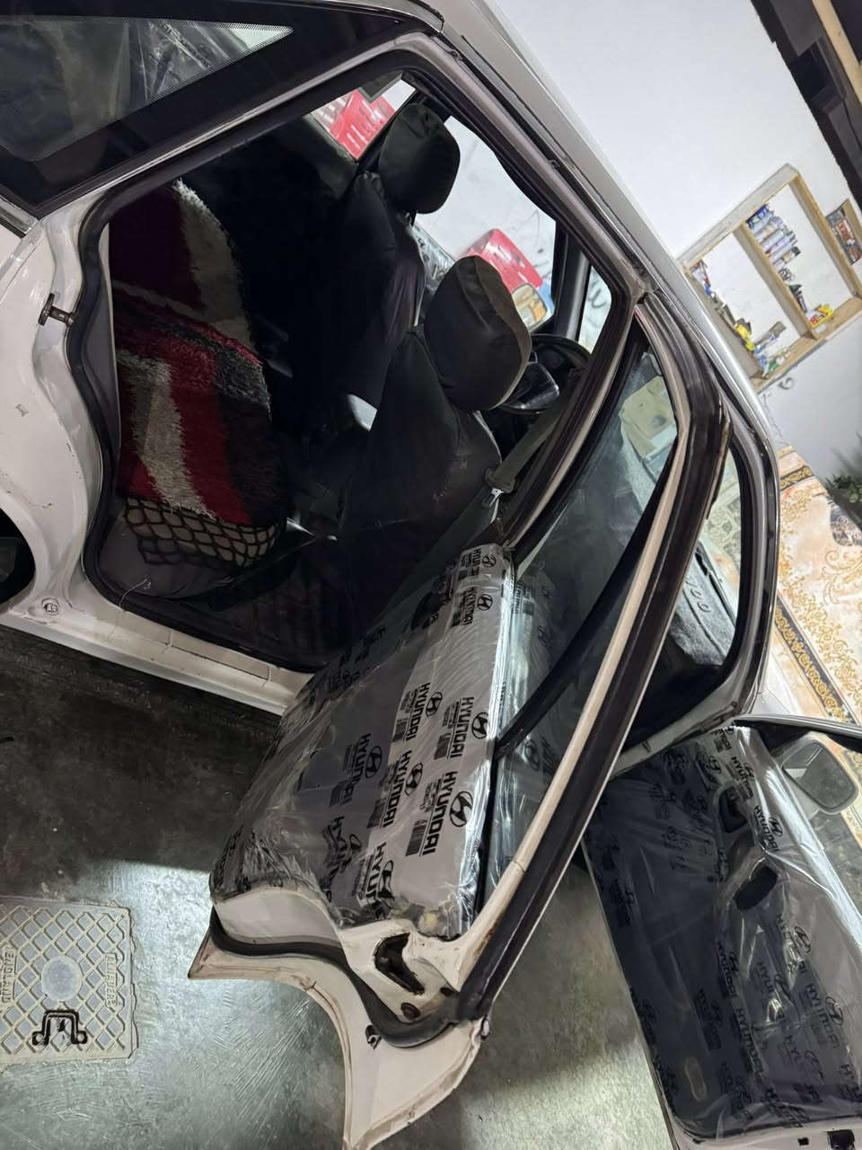 السلام عليكم من رخصة الادمن برنس موديل 1994 السيارجه جاهزه تخم تاير صدر حدادي جديد السياره جاهزه من كلشي محرك مفتوح كير عادي بدون ضربه مابيه خياس السعر 35 رقم انبار الدولي سنويه جديده تحويل مباشر لاستفسار على الرقم ***********
