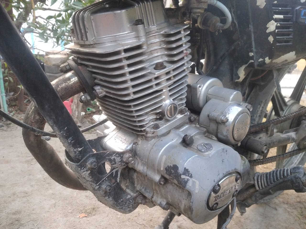 مكينه ستوته للبيع قبل اسبوع مجفتها عالفحص شادها بدراجه 5كير ***********
