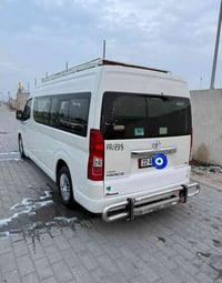 هايسه ٢٥ • فول مواصفات • كير عادي