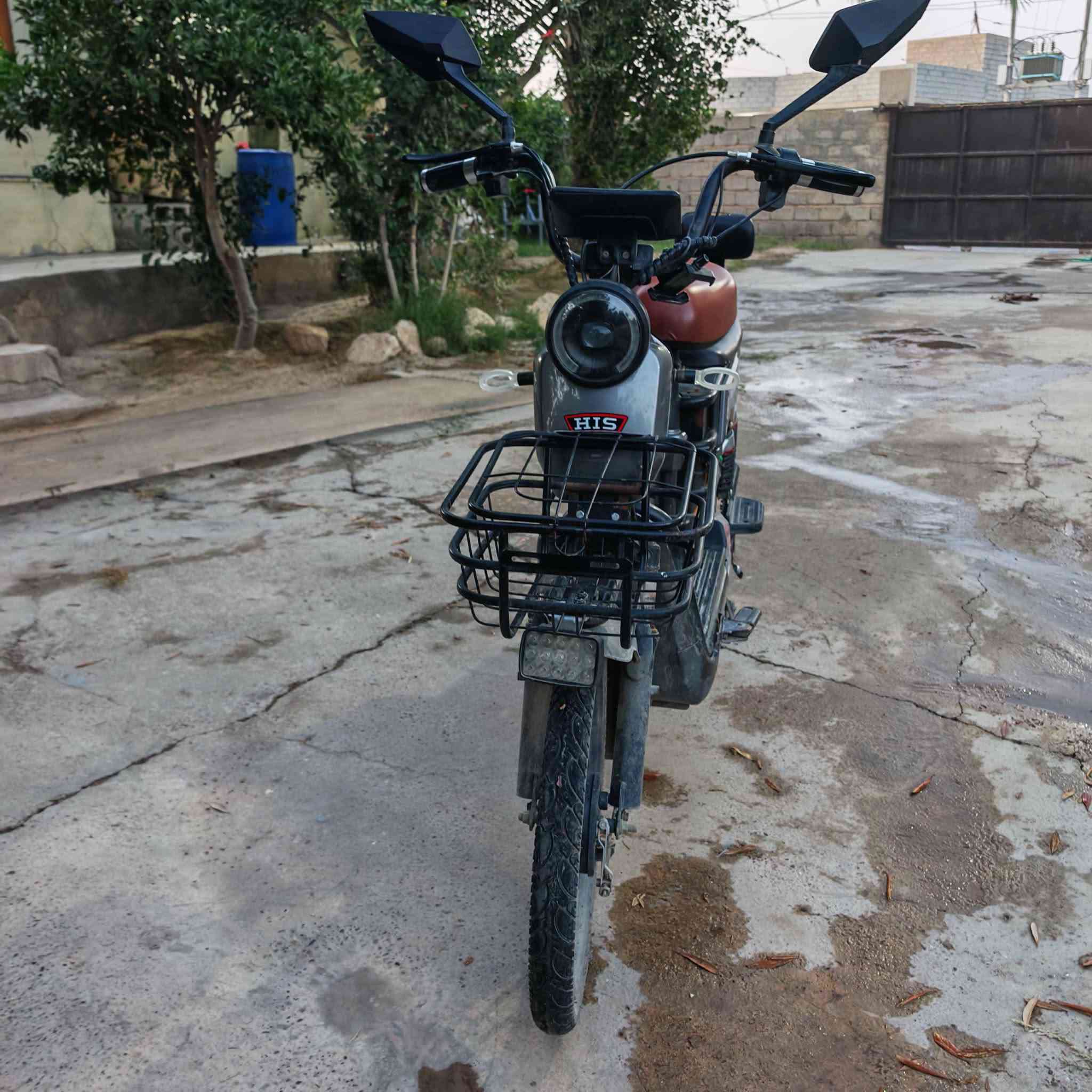 بويسكل شحن للبيع موديل 24  حجم 20 سعر 200 وبي مجال الاتصال على 0781 9109191
