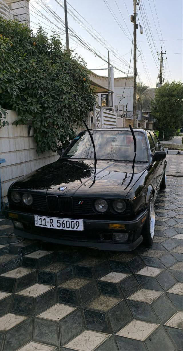 سلام عليكم شباب
بي ام زعرة لبيع فقط السعر 57 وبيها مجال 

محرك ٢٨ تك فانوس جديد ونشط 
كير عادي نمرة قصيرة zf
اكسل 8 براغي ضفيرة سمينز عقل ms41 
مبرمجة طلقات كلش قويه
مروحة مني كوبر حماوة ربع 
عليها ستريس بار ٣ قطع اصلي 
اكزوز ٢ ونص انج مع دبة ريمونت صوتها نغمة 
كشنات e36 جلد ابيض كهرباء وشغالات 
والسيارة فول كهرباء حتى الفتحة كهرباء 
ويالة هارتج توسايز وتخم تايرات جديد 
جاهزة السيارة من صدر جديد وشيال كاردن 
وادامة لمحرك من بلكات ونوزلات  وفلاتر كله جديد وحتى التبريد شغال وبارد 
نقصها فقط قمجيات السايد بريك والجامات خلفية مينزلن فقط وسيارة جاهزة من كل نواحي مكاني حي الجامعة 
***********
***********
