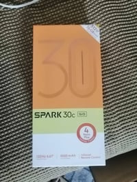 عندي اجهز للبيع واحد كامون ذاكره 512 وثاني تيكون سبارك 30 هم 512 واحد ...