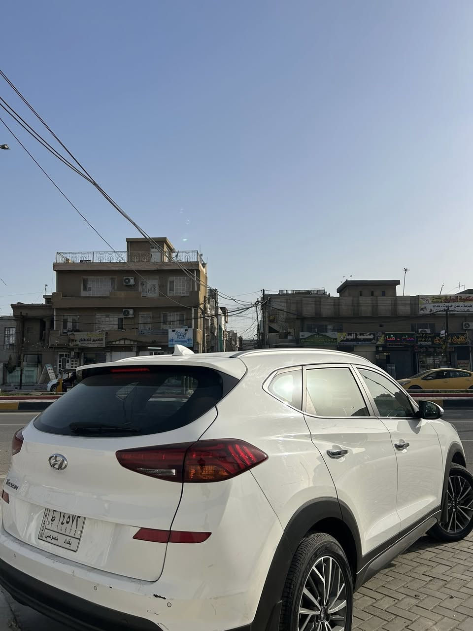 السلام عليكم شباب للبيع توسان 2020 
خليجي مكفوله السياره 
ماشيه 65 كيلو
بصمه 
تشغيل عن بعد 
حساس امامي خلفي
زنون خمس عدسات بلادي 
تبريد قطعتين 
كامره 
ترحيب عند الاقتراب 
مكان السياره بغداد 
للاستفسار ***********
السعر 200$ وبيها مجال
