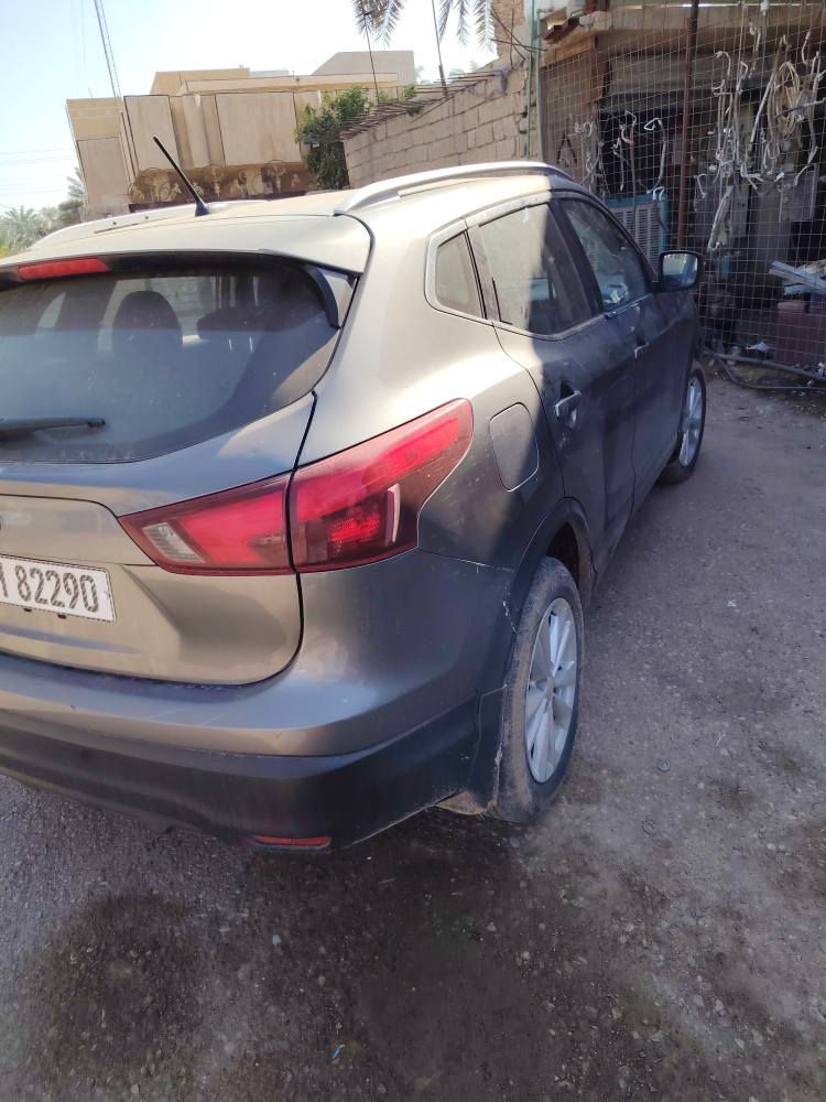 السلام عليكم نيسان روج ٢٠١٧ سبورت المحرك المرغوب ٢٥٠٠ مابيه نقص خلاص رقم بغداد شادله تخم تاير جديد قبل سبوع بيه قطعه وحده فقط فتح بدون اي ضربه بدون ايرباك السعر ١٤٠ بيه مجال كلش قليل للاستفسار ***********
