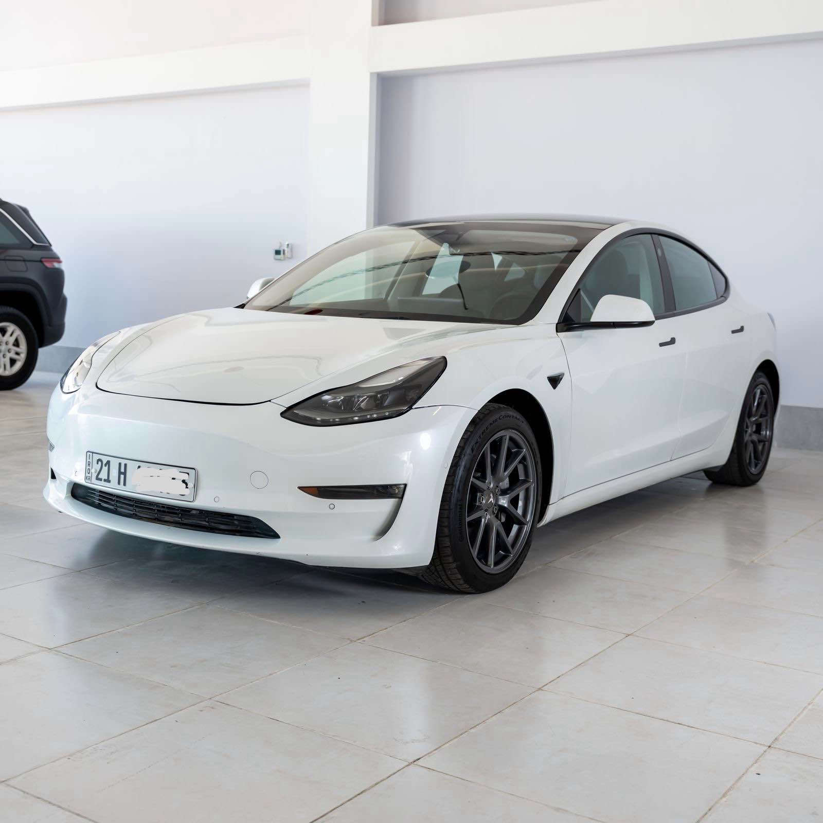 تێسلا مۆدێل ٢٠٢٣ تاک مۆتۆر 
سەیارەکە زۆر تازەو جوانە هەموو گیانی بەشەرت تەنها یەک پەڵە بۆیاغی هەیە لەسەر بۆنیتەکەی 
نرخی ١٦٠ وەرەقە و مەجالێکی کەم 
ژمارەی تەلەفون : ***********
واتساپ&ڤایبەر✅ السليمانية, العراق
