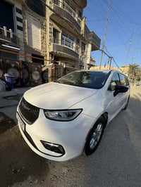 للبيع    كرايسلر باسفيكا  موديل 2024  محرك 3600   7 راكب vip  السعر 25...