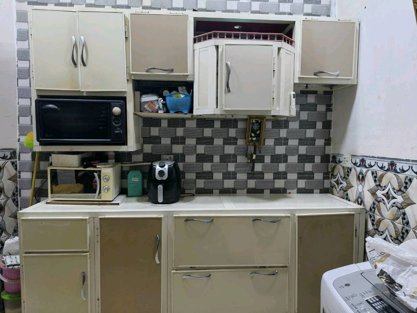 مكلف بالنشر رقم هاتف ***********
