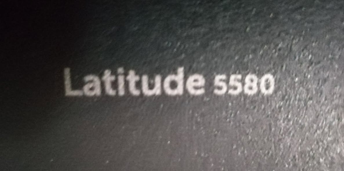 لابتوب عاطل للبيع، موديل Dell Lattidue 5580
العطل: المعالج + بطارية
المواصفات، كرت شاشة خارجي 2 كيكا Nvidia geforce 940mx 
شاشة FHD،، هرتز ☜60 / 15.6 انج
رام ما بيه بس اذا تريد احطلك و تخزين ما بيه... قيم و اخذ و متوفر شاحنة اصلية من دل 130 واط
للاستفسار تفضل للخاص و تدلل


**إذا كنت صاحب هذا الإعلان وتريد حذفه لأي سبب، رجاءا أرسل رسالة إلى الدعم الفني**