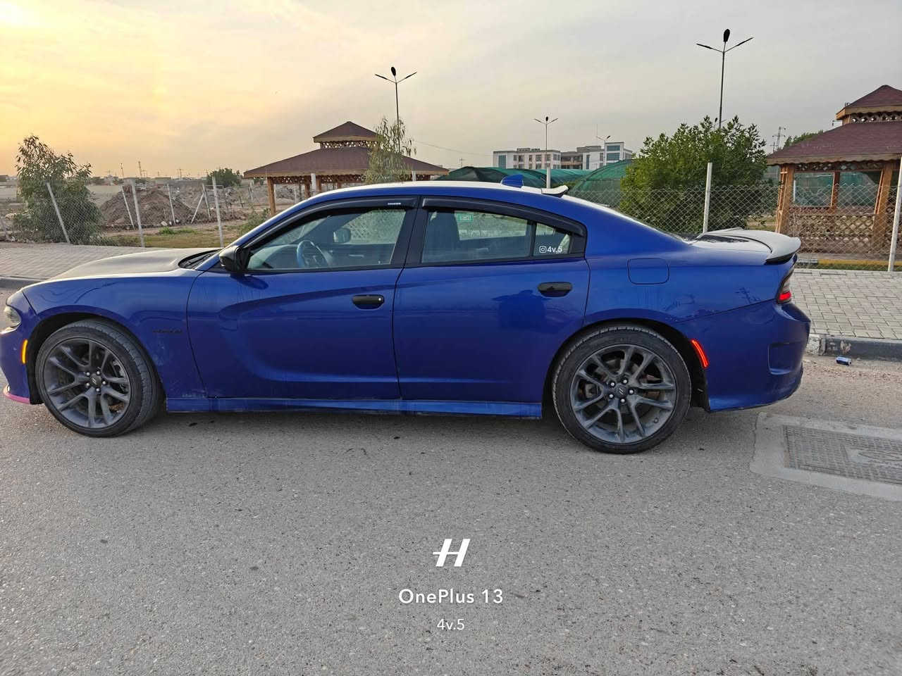 دوج تشارجر RT 2022 (للبيع أو مراوس)
اللون: جويتي.
الممشى: 80 ألف كم.
الرقم: بصرة إنكليزي .
السنوية: نافذة لغاية 2029.
الحالة: صور الحادث والسونار مرفقة بكل شفافية.
✨ الإضافات والمميزات:
الداخلية: دركة RPM + داخلية كاربون فايبر كاملة.
المحرك: شوته AFE مغلقة + ولف حرارة Racing 82C + Oil Catch Can.
الخارجية: منظومة زينون + عين الشيطان + دبات كاتم صوت.
📌 ملاحظات:
شخط خفيف بالباب الخلفي جهة السكن.
السعر: 245 ورقة (بيها مجال للجادين).
المكان: البصرة – شط العرب.
للتواصل: 📞 ***********
