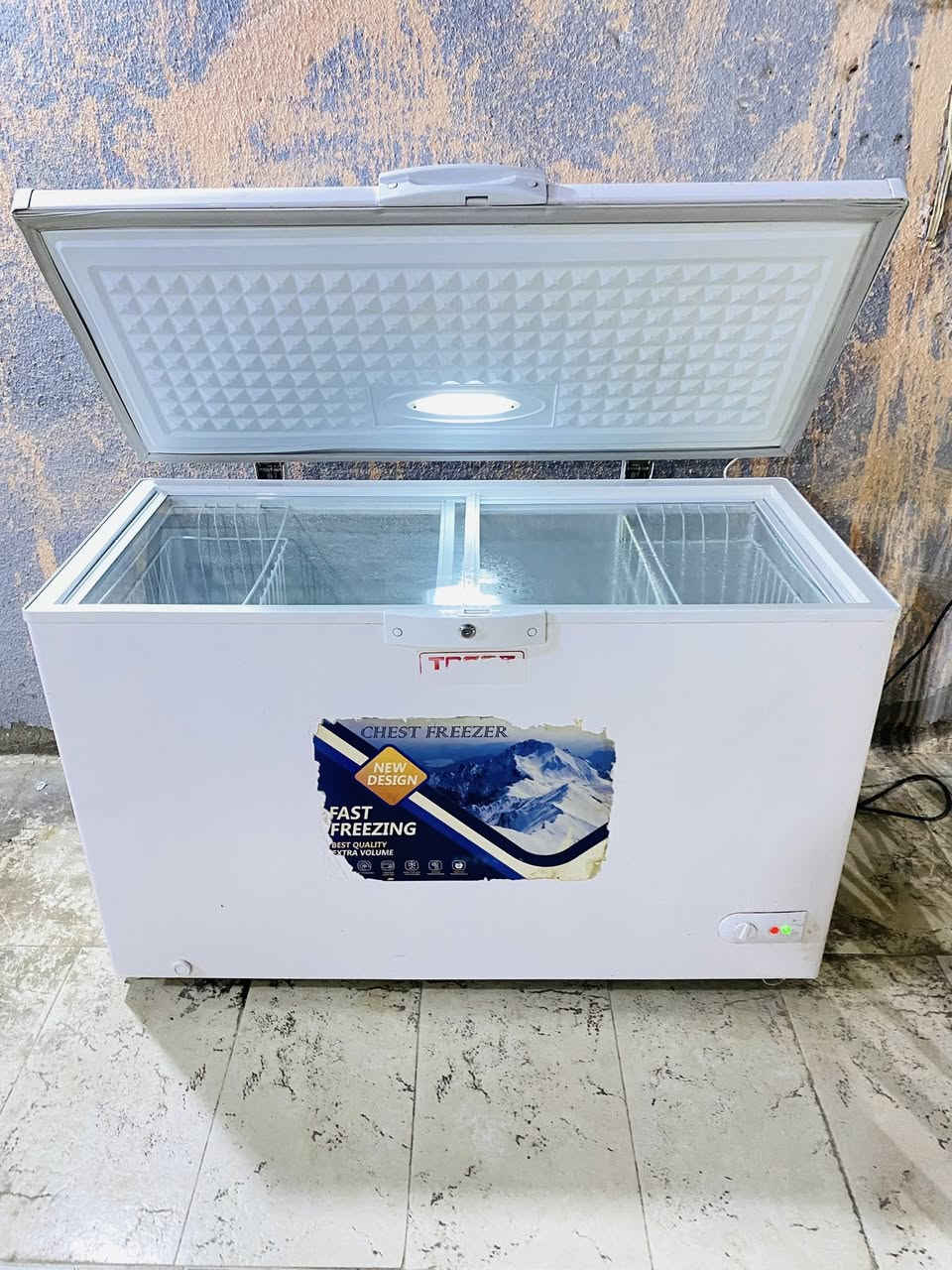 للبيع مجمده حجم كبير 20 قدم اكبر حجم مستعملة ونظيفه  مستخدمه قليل شغاله وتجميده فول علئ الفحص وضمان سنه مابيه اي خلل ابد_محاويل _بعلوان


**إذا كنت صاحب هذا الإعلان وتريد حذفه لأي سبب، رجاءا أرسل رسالة إلى الدعم الفني**
