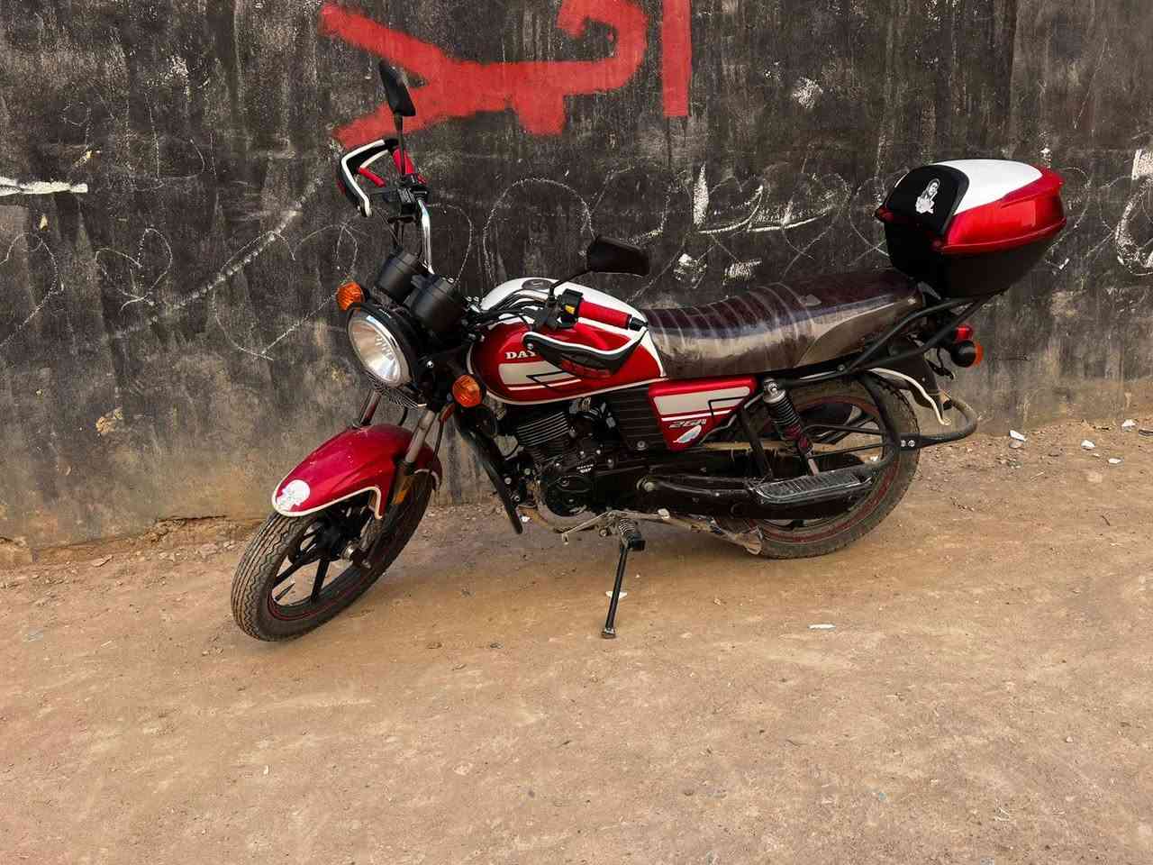 السلام عليكم /// ديوان للبيع مال جناي نظيفة موديل 23/ بدون اوراق ضاعية اسويلك مكاتبة ضمان مختون بيع و شراء دراجات ناريه // سعرة مليون و150 مكاني ديالى///***********
