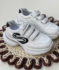 عندي احذية نسائي  5 موديلات قياساتهن كامله مابايع منهن اريد ابيعهن شلع...