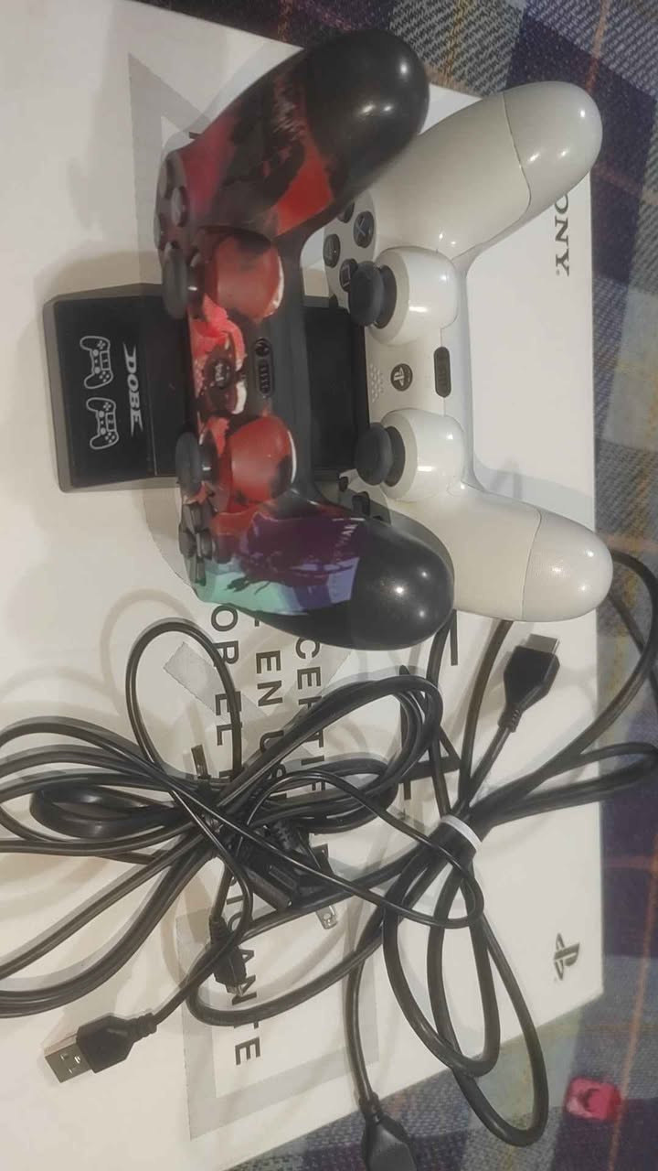 1-بلي 4 سلم ون تيرا 💫
2-اثنين يدات 💫
3-قاعده شحن دبل يده 💫 موصل, نينوى


**إذا كنت صاحب هذا الإعلان وتريد حذفه لأي سبب، رجاءا أرسل رسالة إلى الدعم الفني**