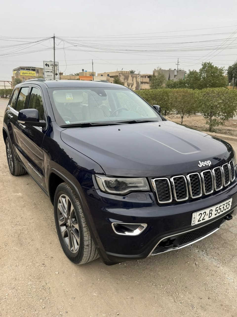 جيب  لمتد موديل ٢٠١٨ 
(خليجي وكالة مكفوله من صبغ وزلغ كفاله عامه  هزه جديده ورقم جديد )  فول مواصفات  سونار بل منشور. بسمي سياره رقم حلو  سبير ما نازل 
المحرك : 3600  سته ماشية    (55 ) .
‏ 
—————————
* نقطة عمياء .
* دفع رباعي 4x4 . 
* فرش المقاعد من الجلد .
*المقاعد تدفئة تبريد . 
* المقاعد الأمامية كهربائية .
* ذاكرة لحفظ وضعيات الجلوس . 
* المقاعد الأمامية مع تدفئة . 
* صف المقاعد الخلفية مع تدفئة . 
* ويل قياس 20 .
* مقود السائق كهربائي . 
* تدفئة ستيرن . 
* سقف بانوراما 
* نظام الملاحة (GPS) . 
* نظام خاص للطرق الوعرة . 
* مصابيح امامية زنون . 
* المصابيح الأمامية مع LED لايت . 
* كشافات الضباب زنون . 
* تشغيل عن بعد .
* صندوق كهربائي .
*  حساسات أمامية . 
*  حساسات خلفية .
* كاميرا خلفية .
* مرايا بخاصية التعتيم الذاتي . 
* مرايا جانبية قابلة للطي كهربائيا . 
* بلوتوث تلفون . 
* محدد سرعة . 
* نظام تشغيل واطفاء اوتماتيكي للمحرك للتوفير من صرف الوقود ..

🟩 السعر  ٢٦٠   $.  عنوان بغداد . 

الاتصال.   ***********
