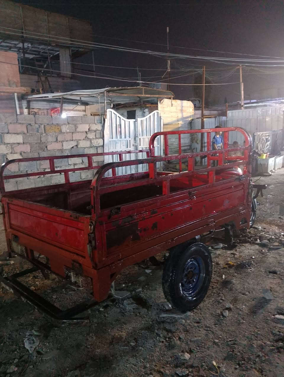 السلام عليكم ستوته دايوان اوبامه 2017 أوراق تعبانه كهربائيات شغاله مكينه حلوه السعر 550 العنوان بغداد حي العامل موبايل *********** مو شراي ليكسر بيهه تحياتي للجميع والشراي يتصل
