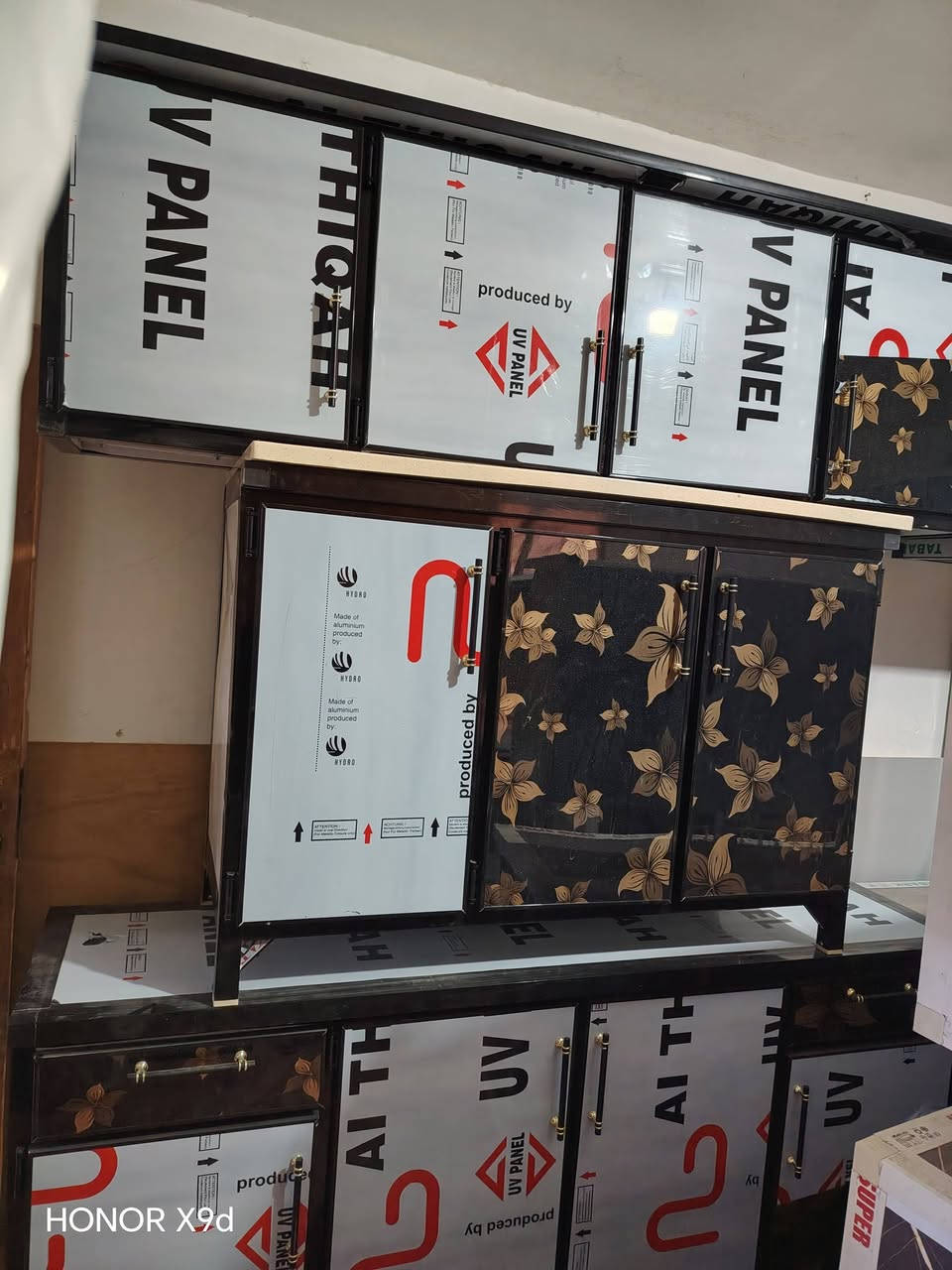 مسواك جديد
تشكيله أغراض جديد ومستخدم

العنوان الأنبار قضاء عنه
رقم الهاتف ***********
               ***********
يتوفر توصيل القائم _العبيدي _رأوه _الريحانه _حديثه
