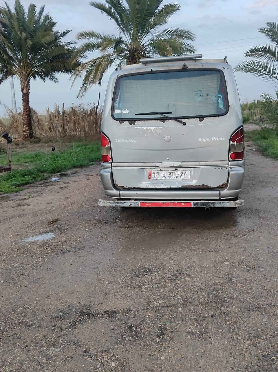 السلام عليكم 
ستانه موديل 2000 للبيع 
سنويه جديده رقم انكليزي مداور ثاني يوم 
كهربائيات شغاله 
جسور جدد 
تخم تاير 
باتري جديد 
محرك بي خط بخار 
السعر 60 
الرقم :*********** 
العنوان : سماوه - رميثه
