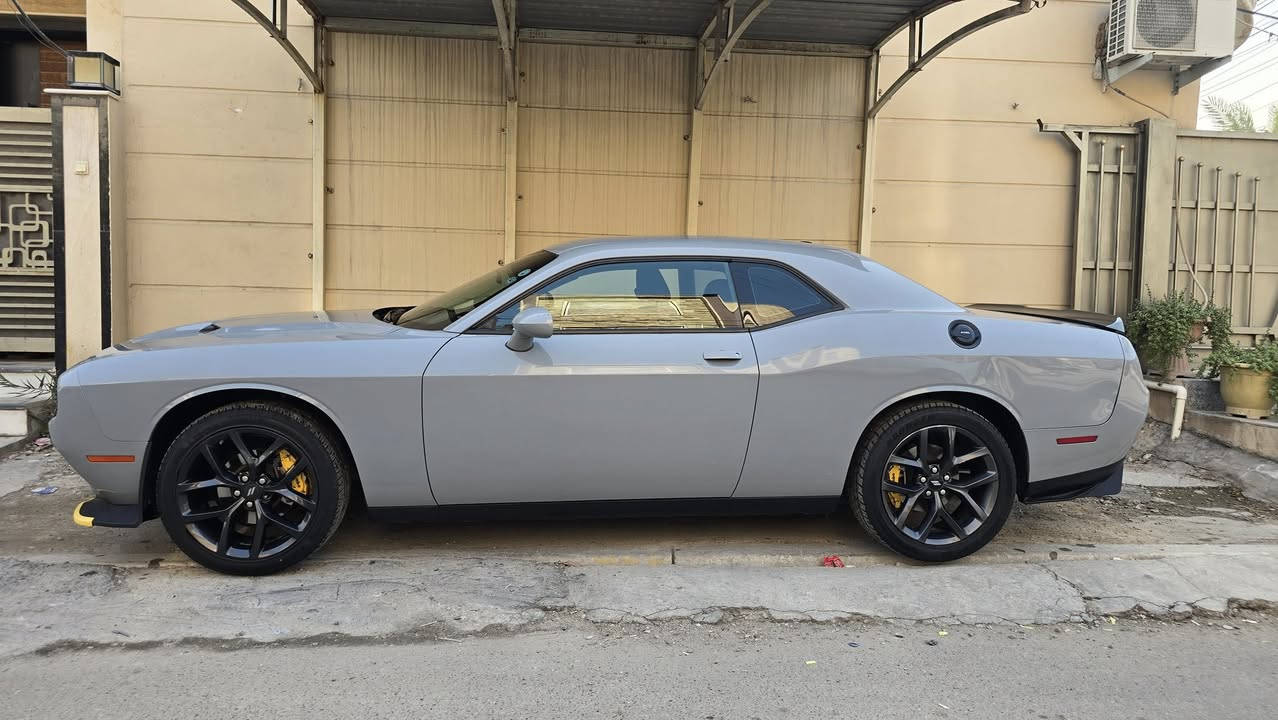 السلام عليكم 
Dodge Challenger SXT 3.6 / 2022
جالنجر موديل 22 للبيع لون سموكي مميز گير محرك مكفول صدر امامي جديد زوج تايرات خلفي رياضي جديد مضاف الها لحية ودفيوزر رياضي السيارة بدون **حادث ولا ايرباك فقط دعامية خلفية مثل مموضح بالصور مال امريكا والرصعة الي بامريكا نفسها بعدهي مثل مموضحة بيها فقط كلير صفحة السايق بدون تبديل وبدون حادث حته التكم مبيها كلير فقط باب وجاملغين من الخارج السيارة كلش نظيفة ماشية حاليا 44 mi رايدها 210$ السيارة باسمي للتواصل فيس او واتس ***********
