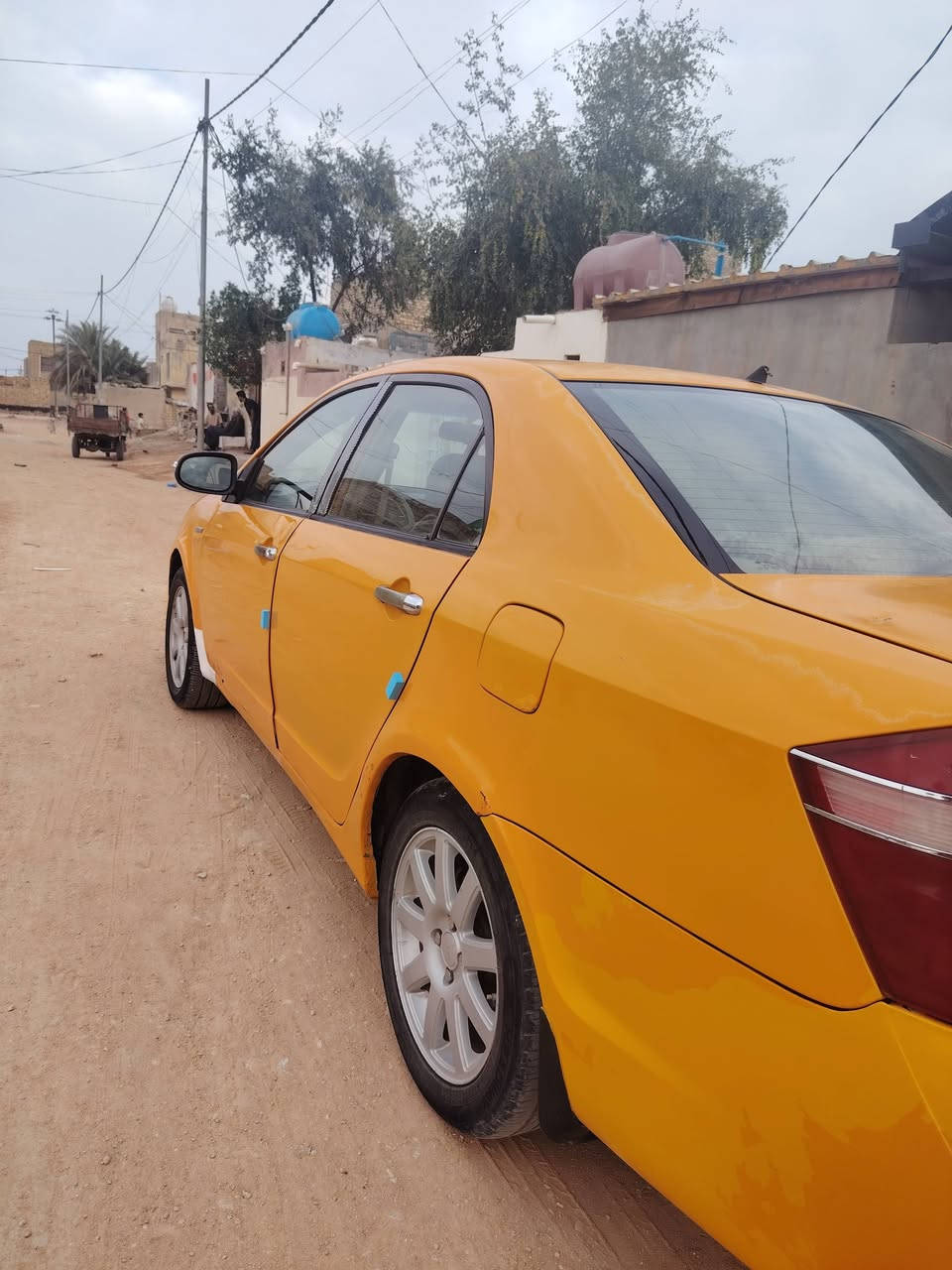 السلام عليكم
جيلي موبل موديل 12 

رقم  قادسيه انكليزي سنويه 30 

سياره مكفوله 

تبريد ثلج 

حداديه حلوه

سياره نضيفه 

فقط مكينه بيهه خيط بخار 

كير كفاله 

مكان السياره الديوانيه /المركز  حي نهضه الثالثه 

السعر 42 وببه مجال بسيط 

الاتصال ***********
