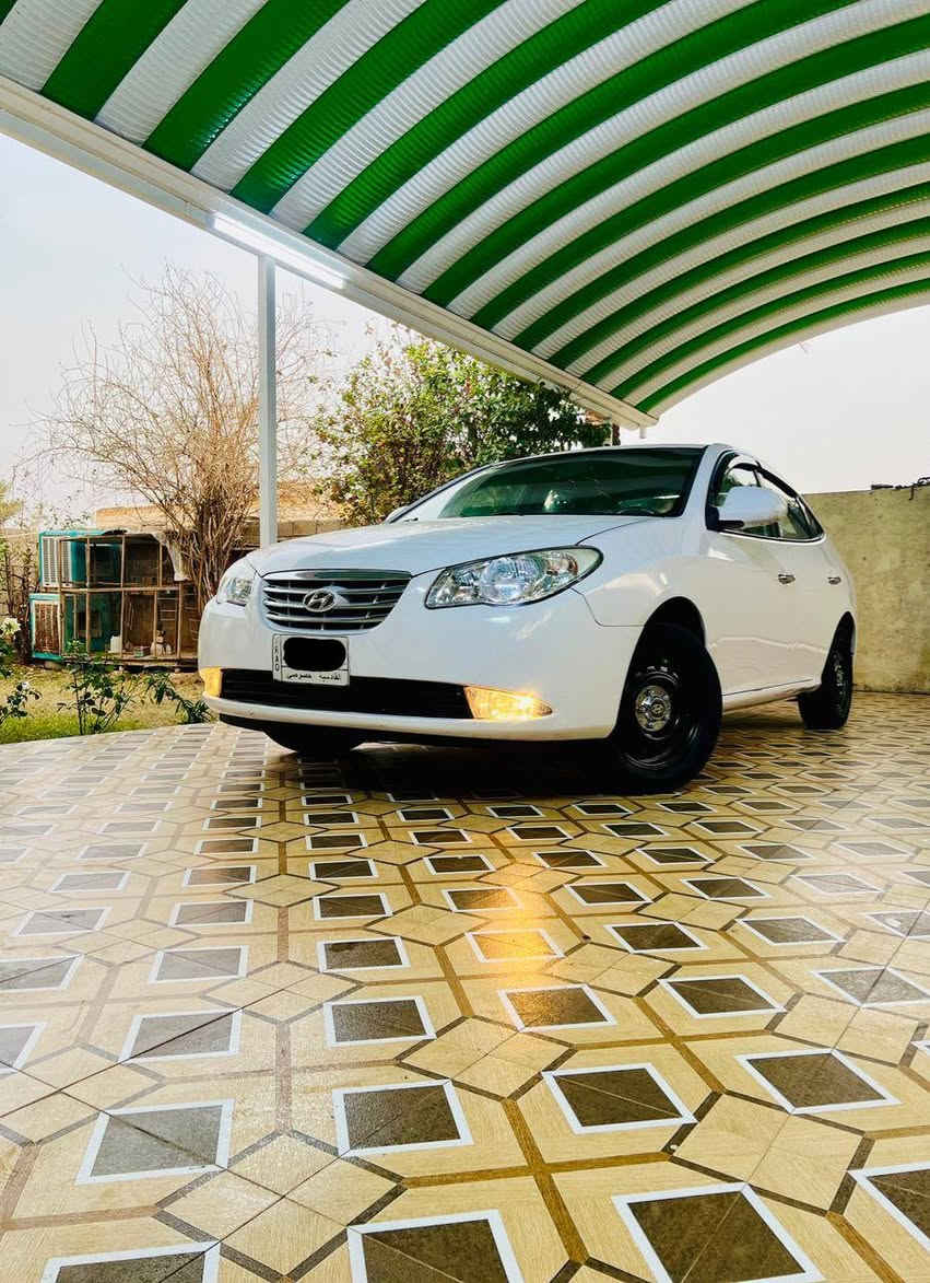 السلام عليكم النترا موديل 2011 خليجيه رقم قادسية تحويل ثاني يوم مكينه 1600 دكشن عالي (كير عادي)  مكينه وكير كفاله حداديه جديده تخم تايرجديد مدوشمه ومفروشه ارضيه جلد بيها رشات صبغ جاهزه من كلشي السعر المطلوب 80 $ وبيها مجال اي استفسار اتصل عله هذا الرقم      *********** 
مكاني ديوانية قضاء المهناوية
