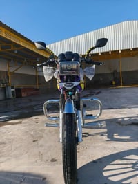 للبيع سولنك موديل 25 محرك 200بعده جديد للتواصل 07815814244