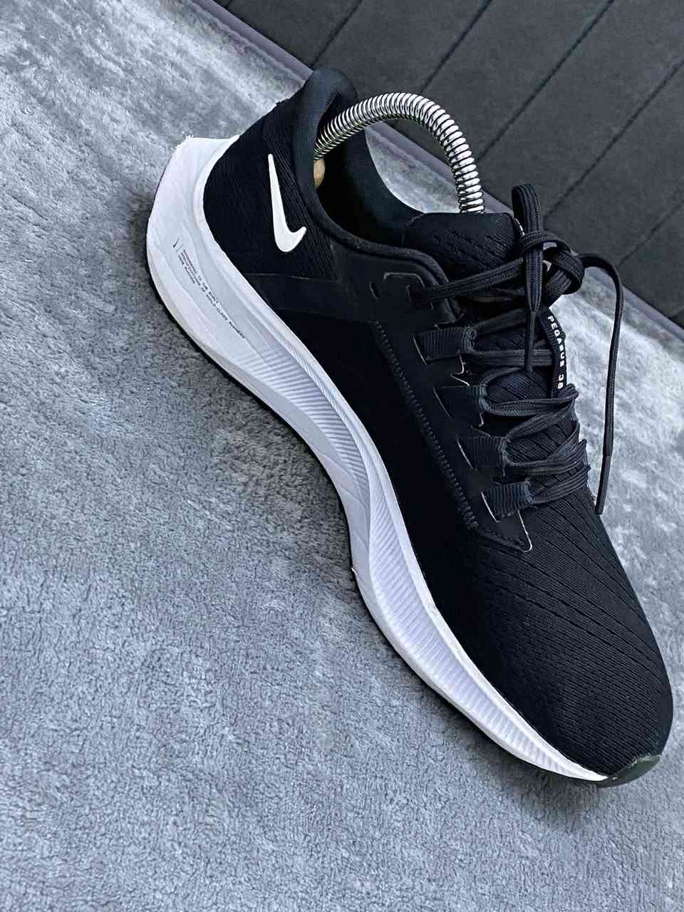 نايك زوم..اورجنال اصلى قياس ٤١..النضافة ٩٥/١٠٠ يوجد توصيل


**إذا كنت صاحب هذا الإعلان وتريد حذفه لأي سبب، رجاءا أرسل رسالة إلى الدعم الفني**