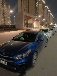 كيا فورتي ٢١ وارد مكفولة السيارة كلين بدون حادث ماشية ٥٥ ميل سيارة جدي...
