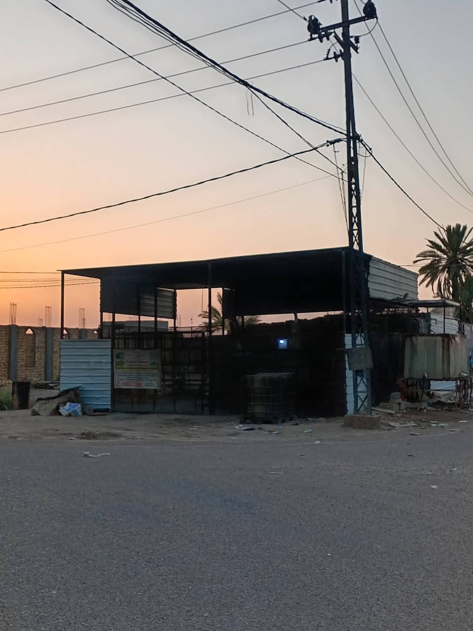 سلام عليكم مكلف بالنشر
موقع للبيع محركات عدد 2 مان 350 كيفي شتاير 250 كيفي مع تانكي 10الف لتر حمل 750 وقابل لزياده المكان الجفجافة شارع الضغط اي استفسار ***********
***********
