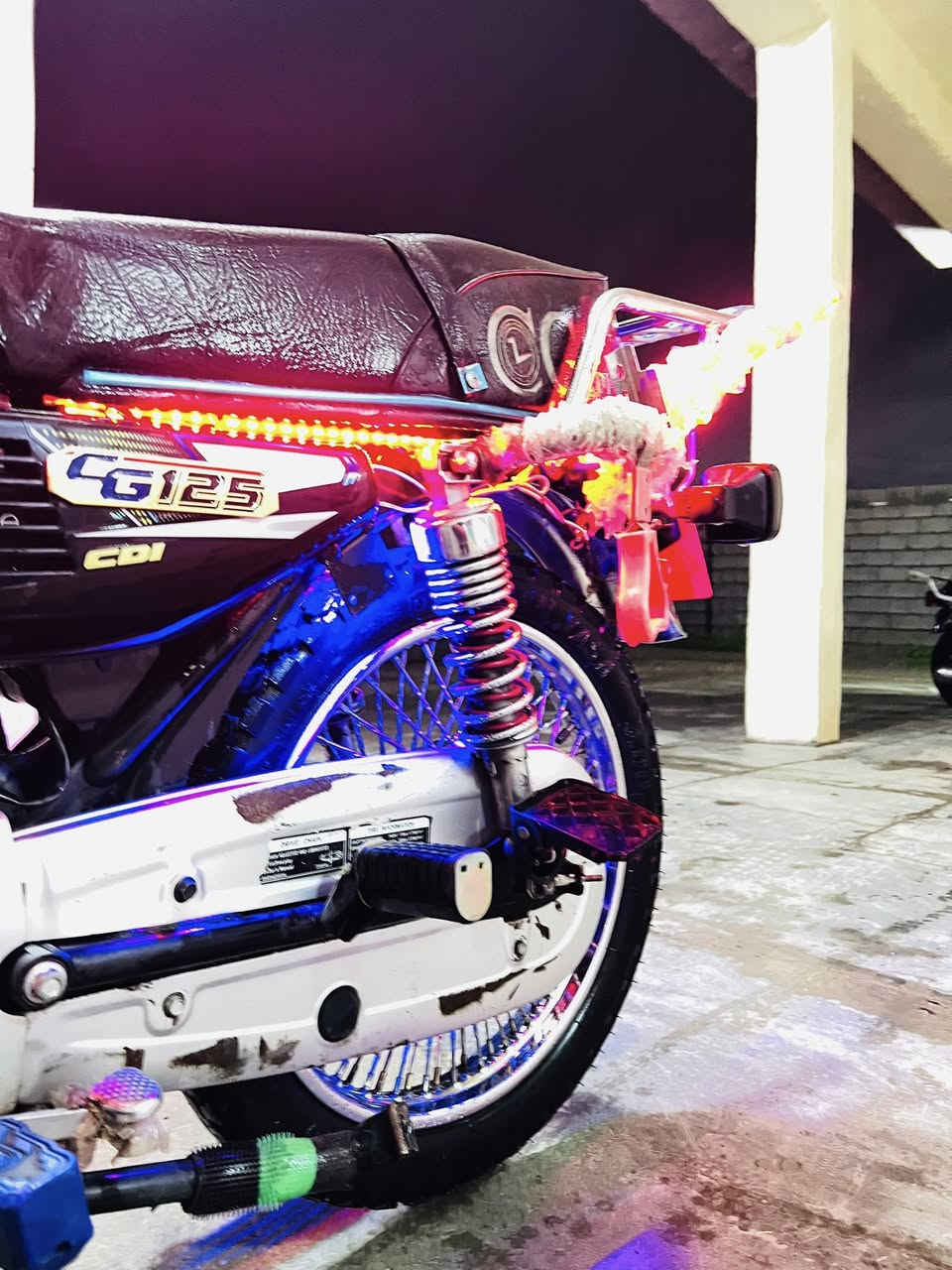 السلام عليكم
موطور لبيع سولنك موديل 25
السعر خاص***********
