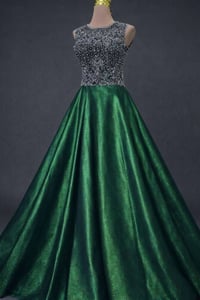 مرة وحدة • توب وتنورة • ستون فضي