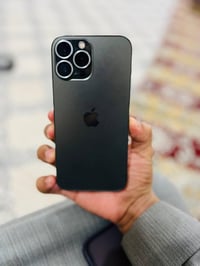 سلام أعليكم ايفون البيع ١٣برو ماكس مريكي ذاكره 256  بطاريه ٧٧ بلاديه ج...