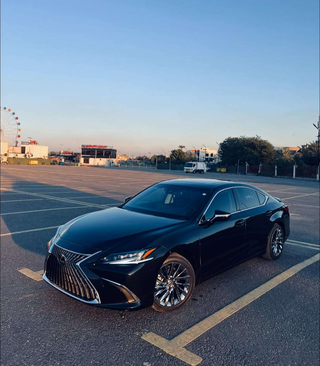 ارخص لكزس بالسوق 🔥🔥🔥
الحق عالجديد🔥🔥
…………………………………………………………………

السلام عليكم 

لكزس es هايبرد 2024 فول للاخير

السياره موجوده ببغداد مرقمه جاهزه (رقم مميز)💯

  حادث سياره بنيد وجوملغ مبدل نفس اللون (بدون صبغ)             🫟

السعر:285 يعني 28,500$

موقع السياره حي الجامعه 

للتواصل والاستفسار عن باقي تفاصيل عالخاص او 

***********

‏سياره تخبل ماكو هيج سعر تواصل وياي وما أقصر وياك
 
                       تدللون🤍
