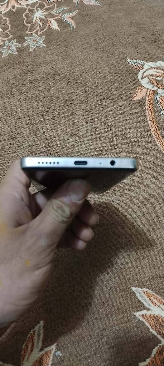 السعر 175الف
تكنو كامون 30
الذاكرة 256
العشوائية 8+8
جهاز اخو الجديد
نضيف ومكفول وعلفحص
جهاز فقط بدون ملحقات
نجف شارع المطار القديم


**إذا كنت صاحب هذا الإعلان وتريد حذفه لأي سبب، رجاءا أرسل رسالة إلى الدعم الفني**