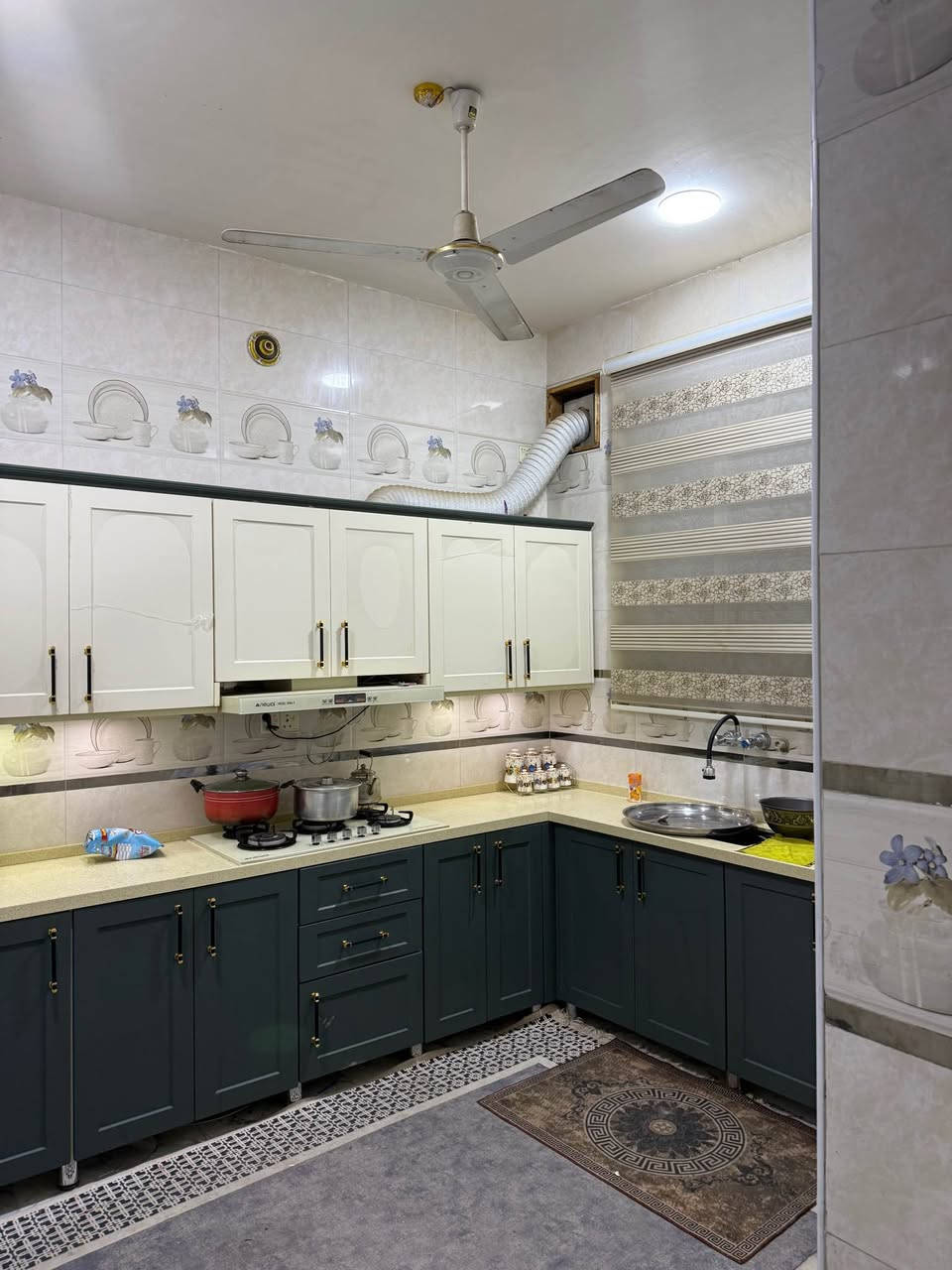 بيت 100متر مربع للبيع بناء حديث طابق ونص في الماجديه داخل فرع مسلك مطلوب اسكان بناء سنه 2023 للاتصال
*********** عمارة, ميسان
