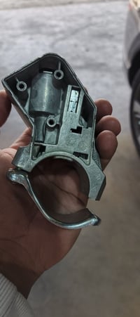 عندي قفال استيرن جديد مامستخدم سعره 450الف رقمي:07802636245