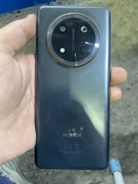 للبيع هونر X9Cاستخدام قليل الون اسود مع ملحقاتة السعر 250 واتساب078140...