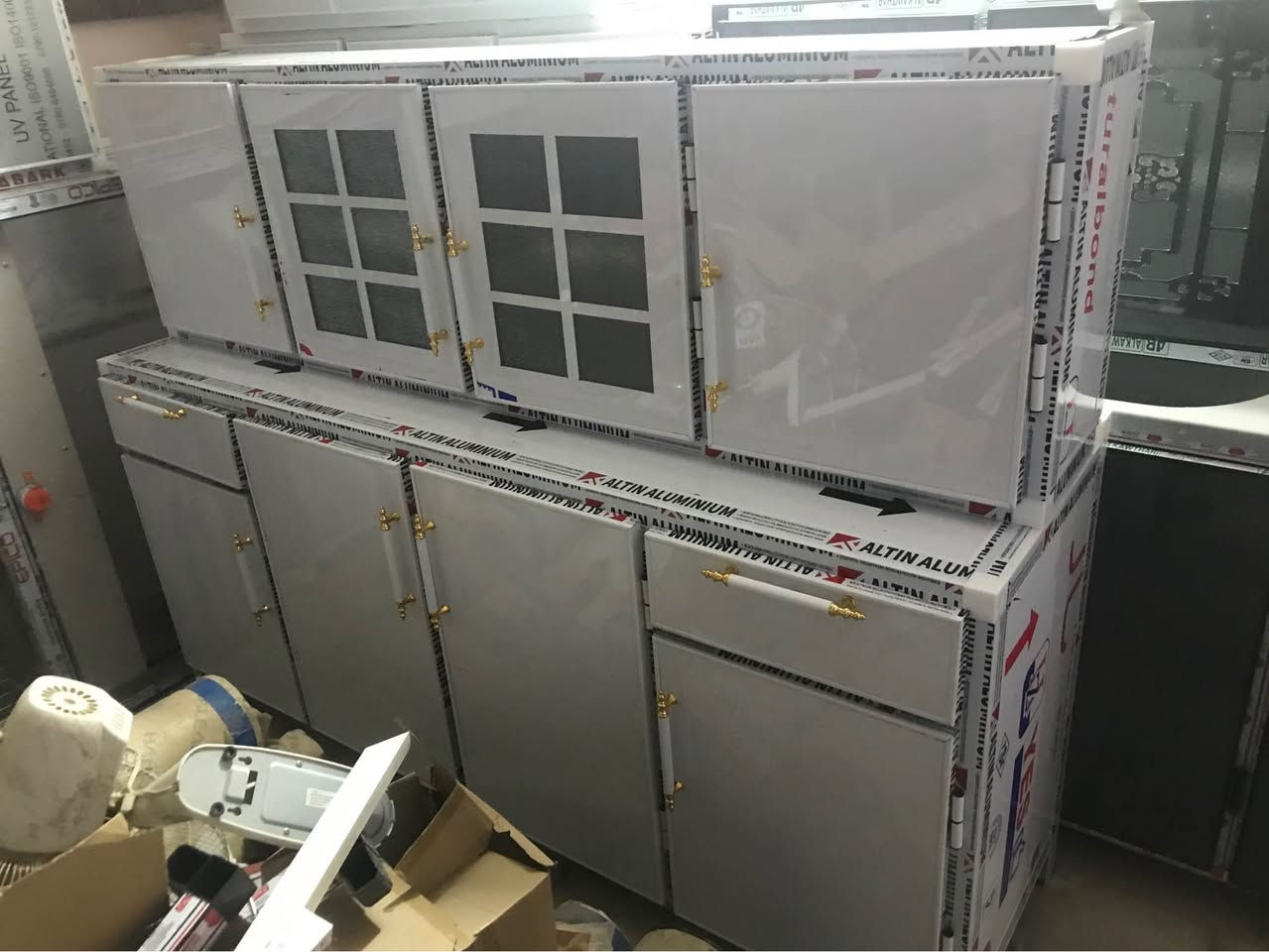 تخفيضات كاونتر  مع سنك مرمر شغل تزكام وثقيل بليت واحد ملم 450 العنوان ناصريه شارع الاخلاص *********** ناصرية, ذي قار

