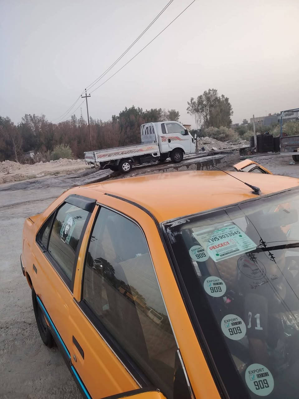 مراوس او بيع  بيجو بارص ١٣ بسمي مصبوغة عام الجمالية فقط  رقم وهزة وسنوية جدد كلهة شغالة كير ومكينة مكفولات لا تنقيص ولا تبخير ٤ جامات كهرباء غرففة جديدة كهربئيات كلهة شغالة زنون حدادية ٨٠ ٪  مكان السيارة كربلاء ***********
