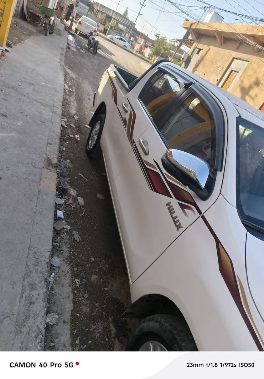 السلام عليكم هايلوكس ٢٠١٩ رقم بغداد  لون لون ابيض
فول اوتماتيك
كاميرا خلفية 
شاشة لمس بلادية 
قطعتين تبريد 
تحكم ستيرن كامل 
دبل جكمجه
سيارة كامله من كلشي فقط رصعه وشخط بيها لا صبغ  ولا حادث مكفولة كلشي بيها شغال خير من الله تحويل مباشر  مكانها صلاح الدين قضاء بلد للاستفسار *********** السعر ٢٥٥
