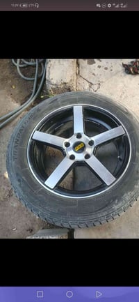 تك ويل كب جديد والتاير نظافه ٨٠ بلميه الي يفيده يتصل واتساب ٠٧٨٠١٦٤٠٤٤...