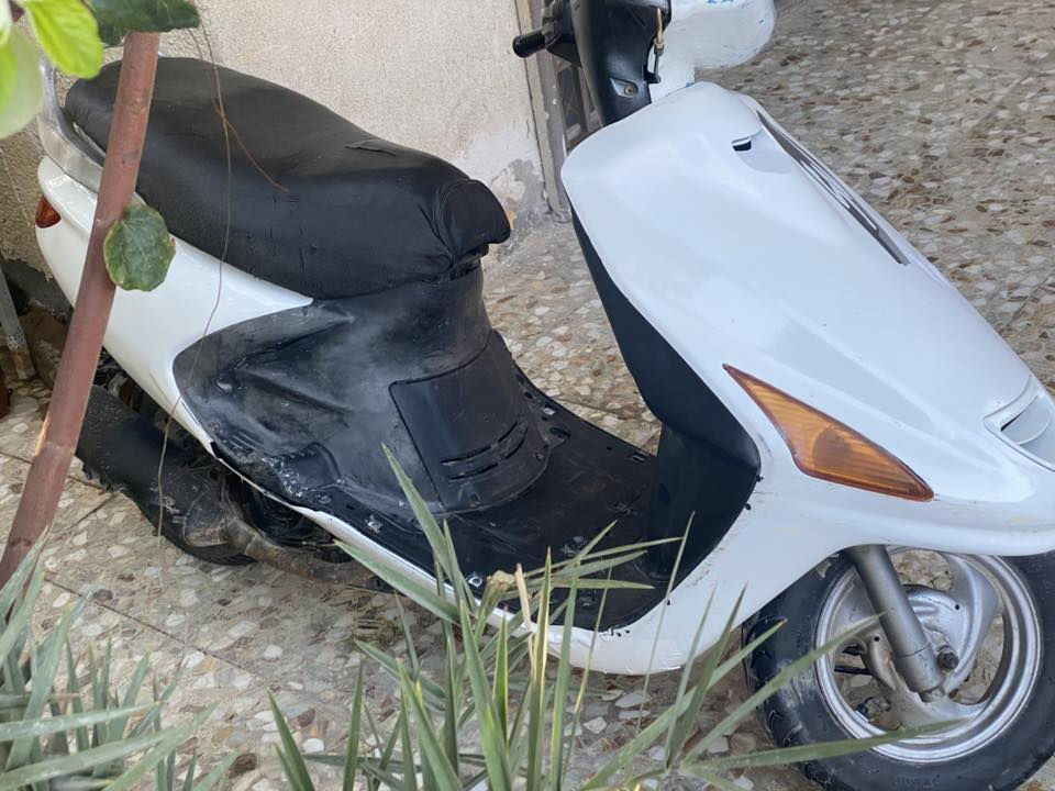 السلام عليكم دراجة فراشة 
سلف هندر كهربائيات كلها شغالة 
محرك حلو 
دراجة بحالة جيدة جداً 
السعر 270 الف
العنوان حلة مركز - ***********
