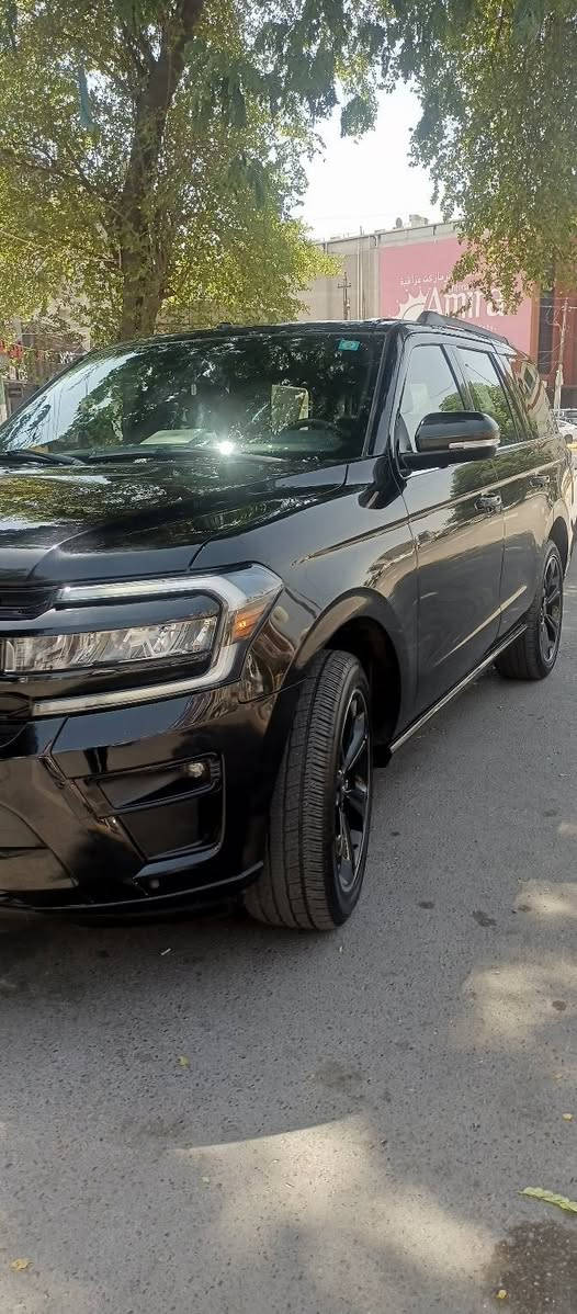للبيع Ford Expedition 2022
لون أسود — بحالة ممتازة جداً

الموديل: 2022

الممشى: 24 ألف

وارد: تاكسيديشن

محرك قوي وأداء ممتاز

نظافة وكالة من الداخل والخارج

شاشة، كامرات، حساسات، مواصفات كاملة

السيارة جاهزة وما تحتاج أي صرف

للاستفسار والجادين فقط مراسلة خاص أو اتصال.***********
